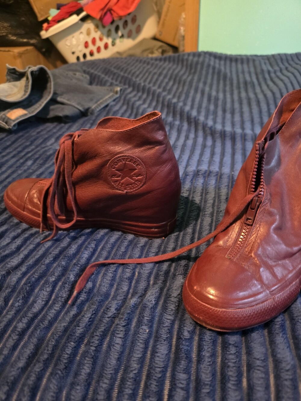 Rare Ladies Leather Converse Sneakers Size 10 - Picture 7 of 11